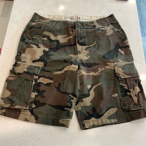 Old Navy Loose Fit Camo Cargo Shorts
